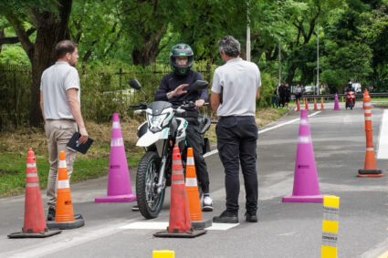 CON UNA PISTA EN PALERMO BUSCAN AGILIZAR EL TRÁMITE DE LICENCIAS DE MOTOS